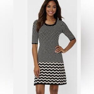 Gabby Skye Chevron Sweater Dress Knit Bodycon Black Beige Minimalist Size Large